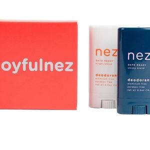 NWT Joyfulnez Holiday Set great gift!